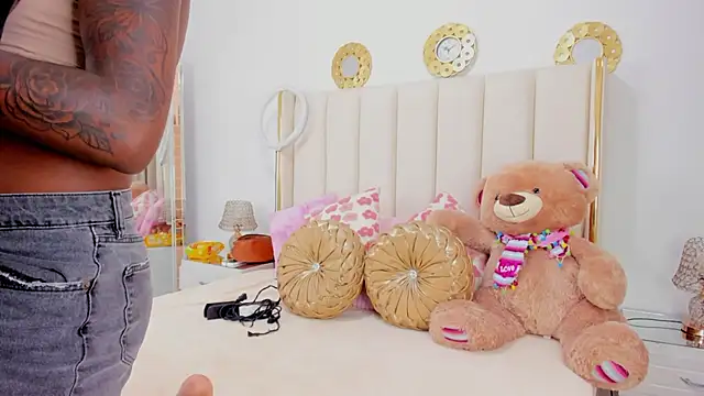 evangelin ts online show from 11/15/25, 01:29