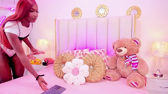 evangelin ts online show from 11/29/25, 01:36