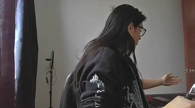 Snapshot of Pitton031 chatting on 03/07/25, 03:18 Pitton031 online show from 03/07/25, 03:18