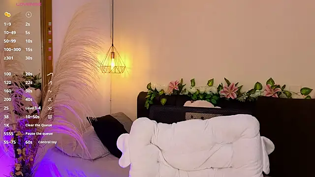 Hannah williams1 online show from 10/01/25, 08:59