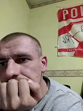 Snapshot of Regularfucker28 chatting on 11/24/25, 04:40 Regularfucker28 online show from 11/24/25, 04:40