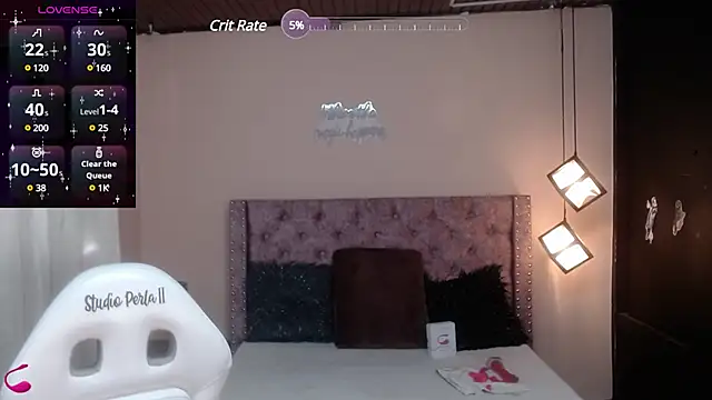 Snapshot of Naiara_Sex_ chatting on 12/12/24, 08:43 Naiara Sex online show from 12/12/24, 08:43