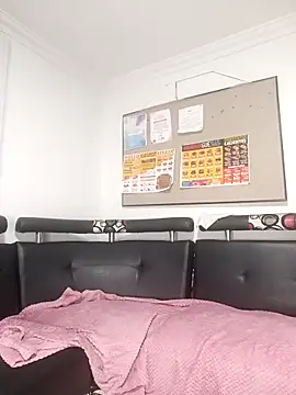 AnnieScott  online show from 11/28/25, 06:54