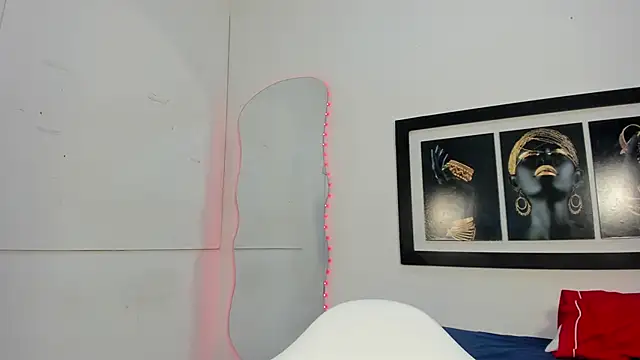 zoee lovv online show from 12/18/25, 03:12