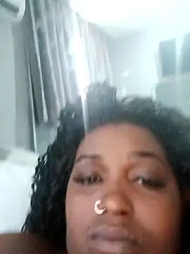 Snapshot of annybarros21 chatting on 10/01/25, 04:02 annybarros21 online show from 10/01/25, 04:02