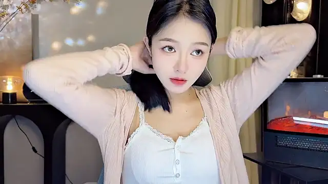 Snapshot of xiaodaibabyy chatting on 02/10/25, 01:22 xiaodaibabyy online show from 02/10/25, 01:22