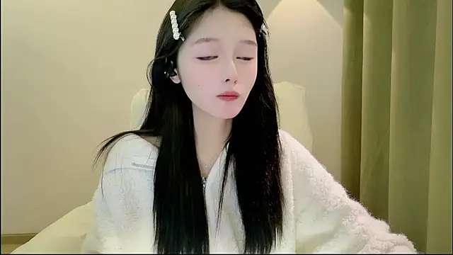Snapshot of xiaodaibabyy chatting on 11/24/25, 01:55 xiaodaibabyy online show from 11/24/25, 01:55