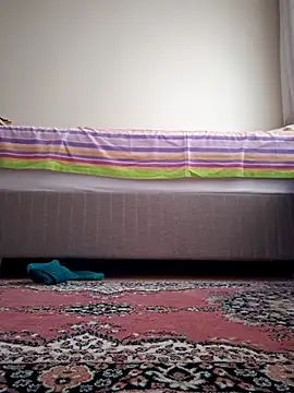 Snapshot of nyraminyon chatting on 10/03/25, 11:40 nyraminyon online show from 10/03/25, 11:40