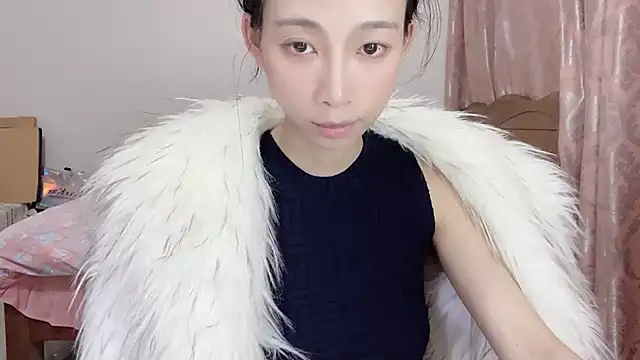 Lili-2 online show from 03/11/25, 05:24