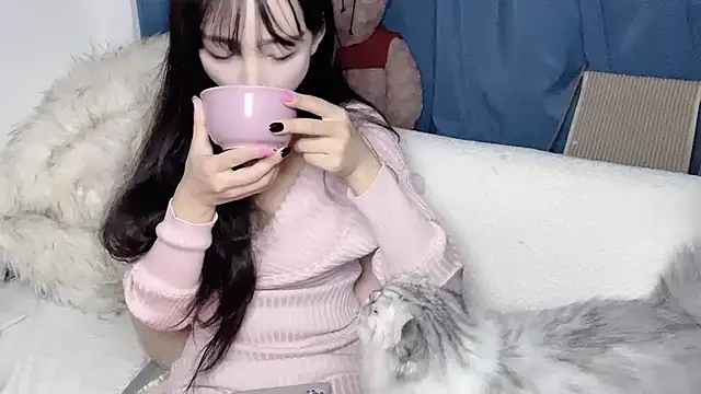 Lili-2 online show from 12/01/25, 02:33