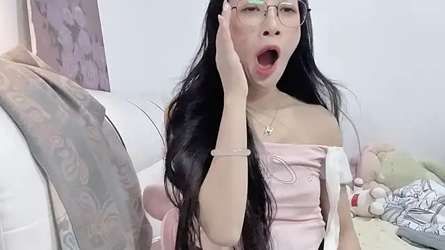 Lili-2 online show from 05/29/26, 02:26
