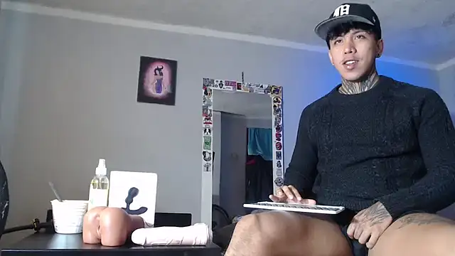 Nickhot0609 online show from 12/31/24, 01:08