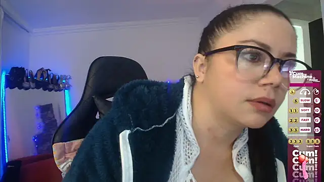 Snapshot of Madame_Shein_ chatting on 12/11/24, 12:34 Madame Shein  online show from 12/11/24, 12:34