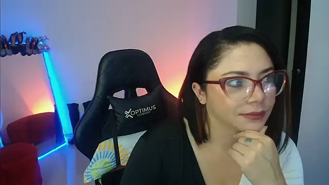 Snapshot of Madame_Shein_ chatting on 02/05/25, 09:57 Madame Shein  online show from 02/05/25, 09:57