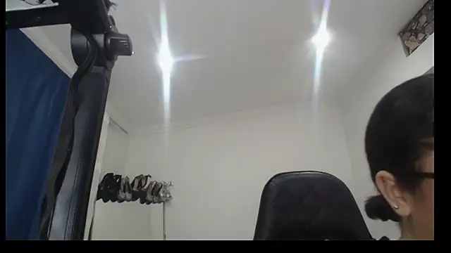 Snapshot of Madame_Shein_ chatting on 02/13/25, 11:50 Madame Shein  online show from 02/13/25, 11:50
