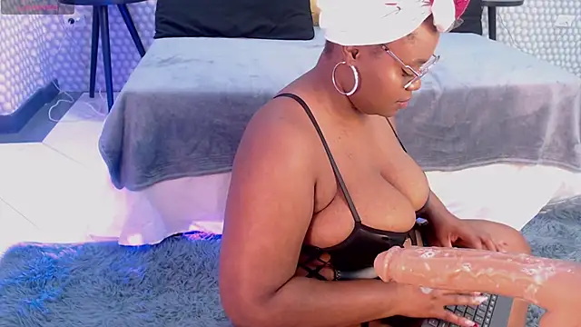 Makena gh online show from 01/15/25, 04:25