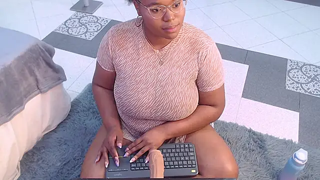 Makena gh online show from 02/16/25, 06:32