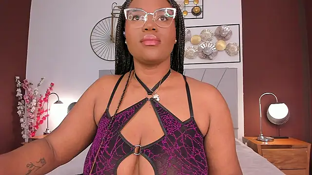 Makena gh online show from 10/04/25, 03:59