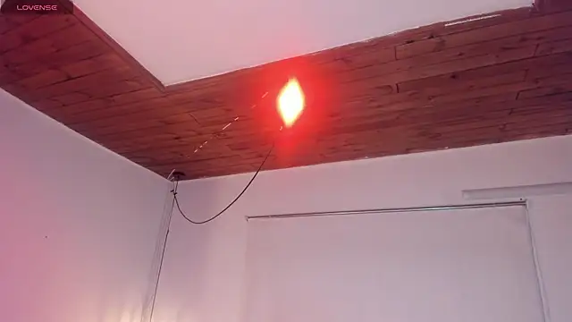 Jhiinny Brownn online show from 10/15/25, 03:28