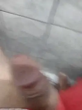 Snapshot of Malubrotudo chatting on 03/05/25, 10:54 Malubrotudo online show from 03/05/25, 10:54