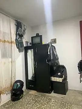 Jestebanano online show from 11/12/25, 05:08