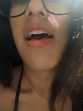 AleFantasy0001 online show from 02/22/25, 09:04