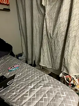 AleFantasy0001 online show from 10/21/25, 04:24