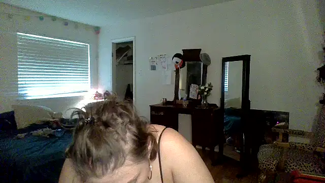 sophiarica online show from 05/26/26, 06:37