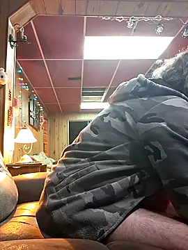 Snapshot of Tipute1987 chatting on 09/20/25, 11:17 Tipute1987 online show from 09/20/25, 11:17