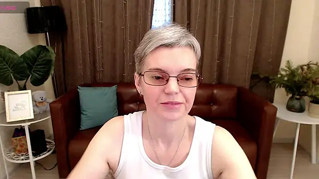 Cutie Erikaa1 online show from 01/10/25, 05:26