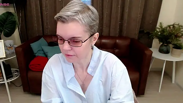 Cutie Erikaa1 online show from 01/11/25, 05:31