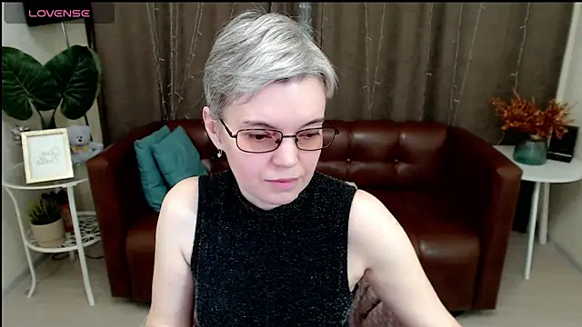 Cutie Erikaa1 online show from 01/21/25, 02:43