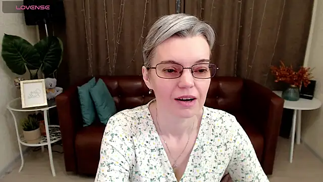 Cutie Erikaa1 online show from 01/23/25, 02:33