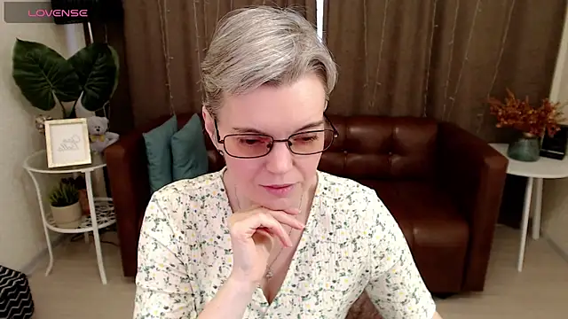 Cutie Erikaa1 online show from 01/23/25, 08:57