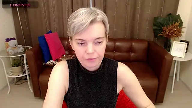 Cutie Erikaa1 online show from 03/23/25, 08:59