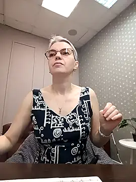 Cutie Erikaa1 online show from 12/03/25, 02:41