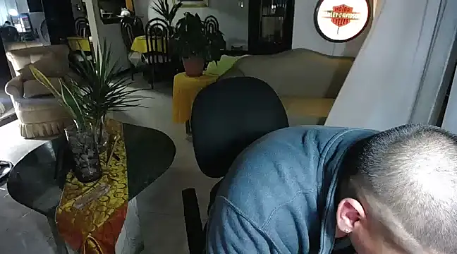 Snapshot of pitbullveryhot chatting on 02/13/25, 09:30 pitbullveryhot online show from 02/13/25, 09:30