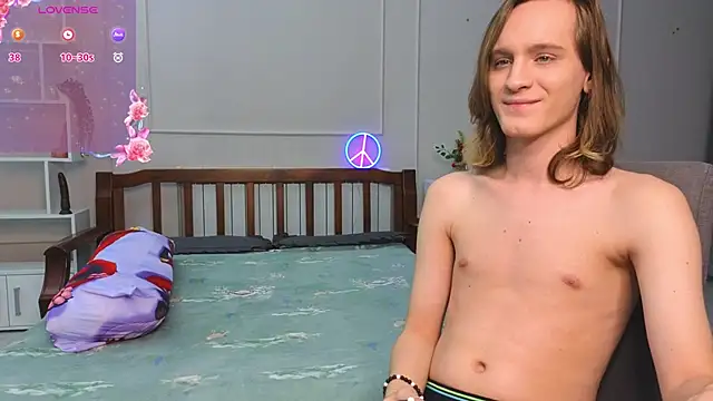 Snapshot of nikompell chatting on 12/30/24, 02:09 nikompell online show from 12/30/24, 02:09