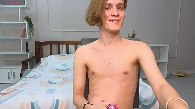 nikompell online show from 01/01/25, 01:47