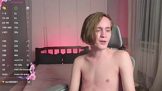 Snapshot of nikompell chatting on 01/24/25, 05:31 nikompell online show from 01/24/25, 05:31