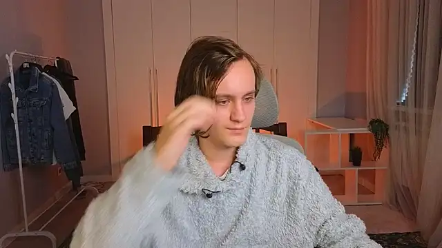 Snapshot of nikompell chatting on 03/05/25, 04:56 nikompell online show from 03/05/25, 04:56