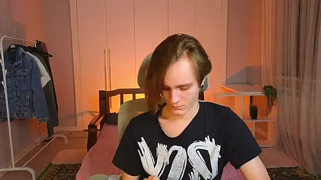 nikompell online show from 03/10/25, 11:49