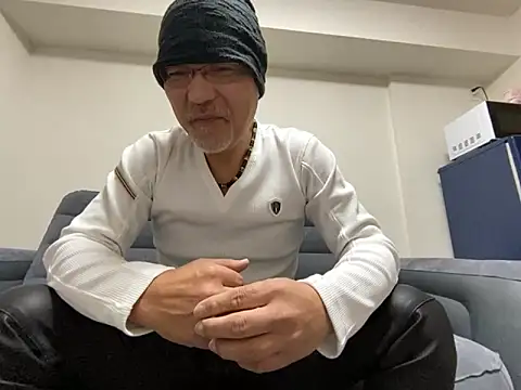 Snapshot of Grandpa29hijii chatting on 03/16/25, 07:26 Grandpa29hijii online show from 03/16/25, 07:26