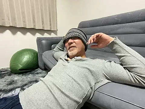 Snapshot of Grandpa29hijii chatting on 03/18/25, 12:58 Grandpa29hijii online show from 03/18/25, 12:58