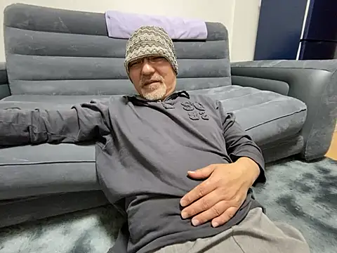 Snapshot of Grandpa29hijii chatting on 03/22/25, 01:41 Grandpa29hijii online show from 03/22/25, 01:41
