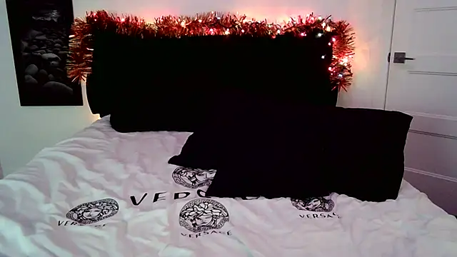 Snapshot of RubyLaStar chatting on 12/29/24, 08:58 RubyLaStar online show from 12/29/24, 08:58