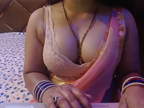 Snapshot of Jannat_ji chatting on 03/29/26, 11:54 Jannat ji online show from 03/29/26, 11:54