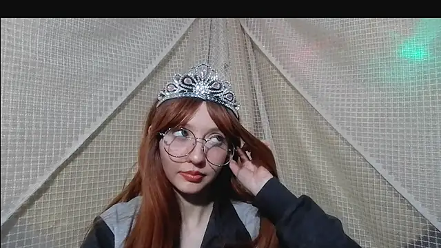 Snapshot of IsabellaBlacky chatting on 02/05/25, 06:35 IsabellaBlacky online show from 02/05/25, 06:35