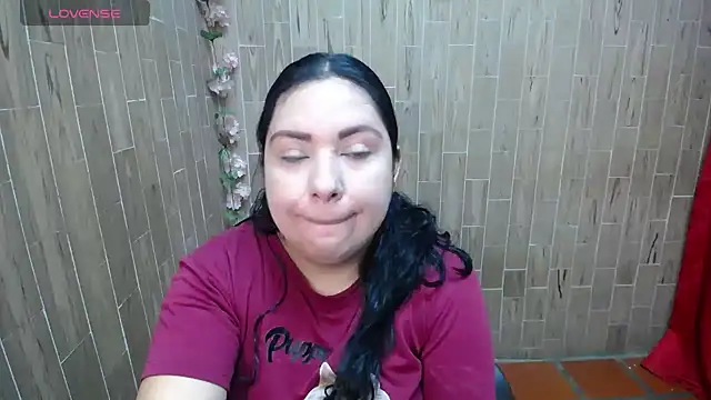 solyeria online show from 10/13/25, 09:26