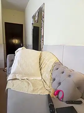 Snapshot of Bia_sexynovaes chatting on 02/07/26, 01:59 Bia sexynovaes online show from 02/07/26, 01:59